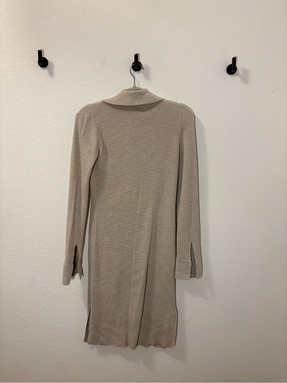 Theory beige rib-knit shirt dress - Picture 5 of 5
